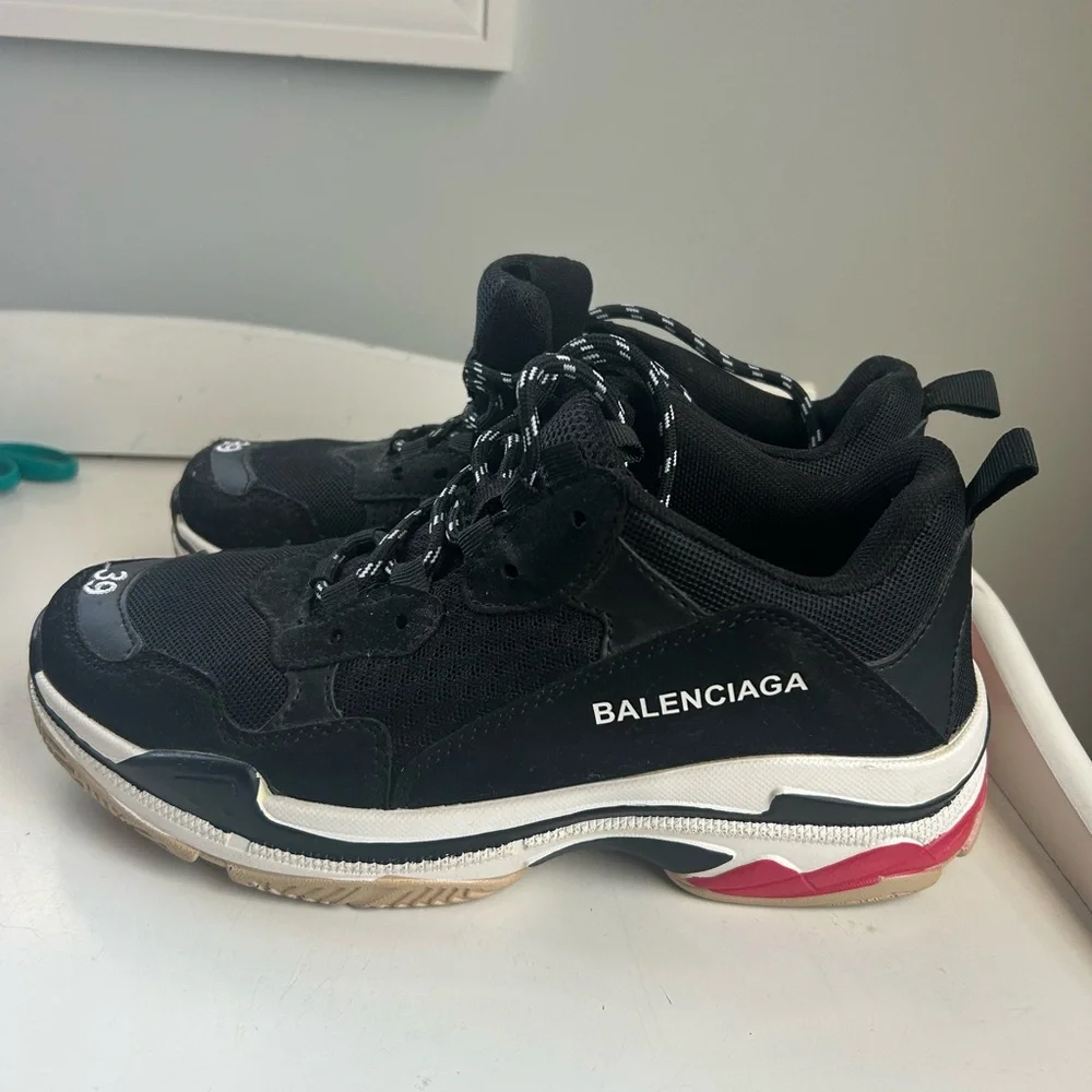 Balenciaga Triple S Sneakers – Black/White/Red – Size EU 39 - Picture 3 of 6